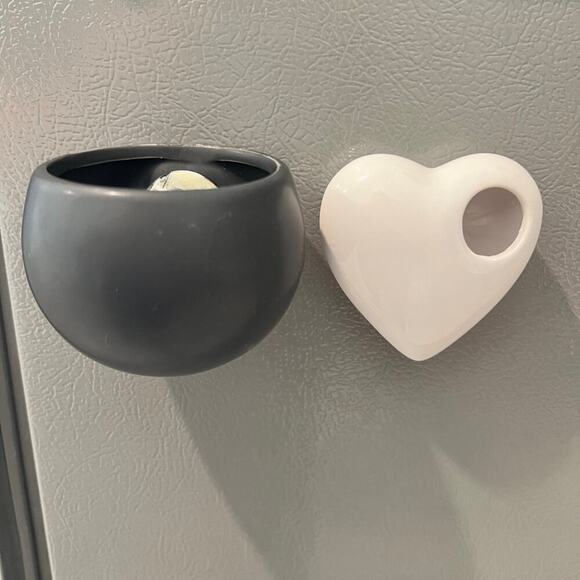 Other - Magnetic Plant Hangers